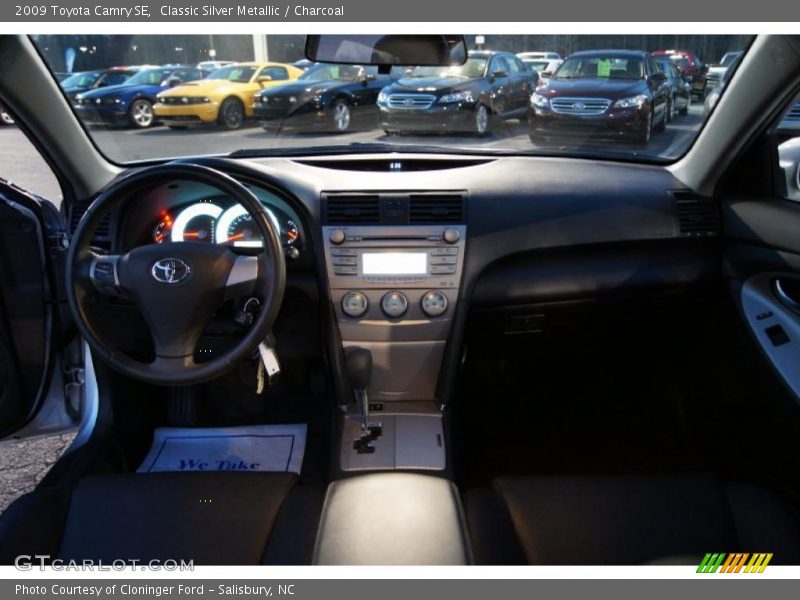 Classic Silver Metallic / Charcoal 2009 Toyota Camry SE