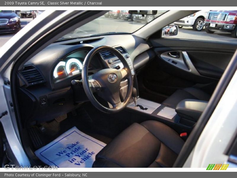 Classic Silver Metallic / Charcoal 2009 Toyota Camry SE