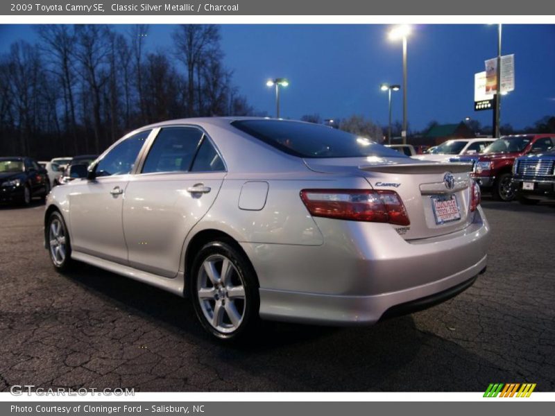 Classic Silver Metallic / Charcoal 2009 Toyota Camry SE