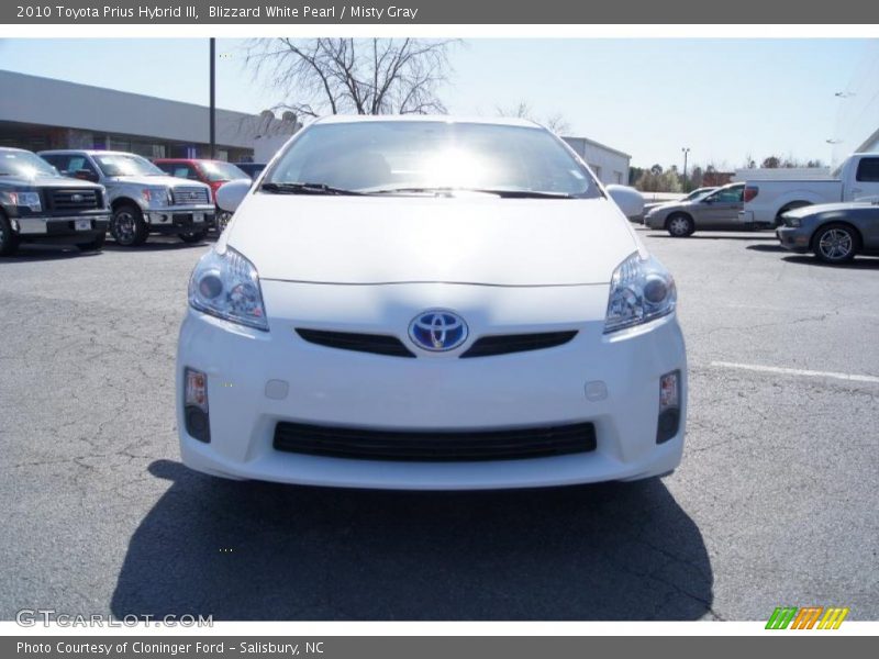 Blizzard White Pearl / Misty Gray 2010 Toyota Prius Hybrid III