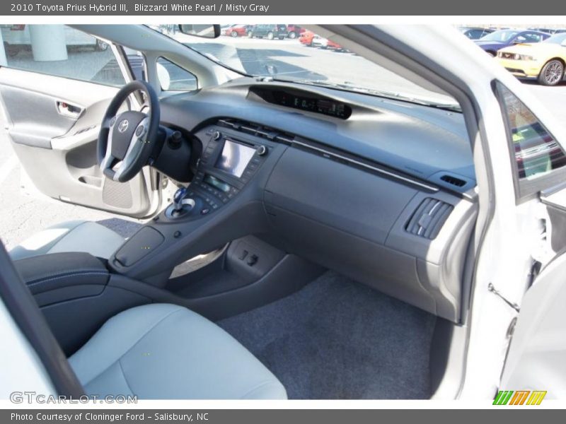 Blizzard White Pearl / Misty Gray 2010 Toyota Prius Hybrid III