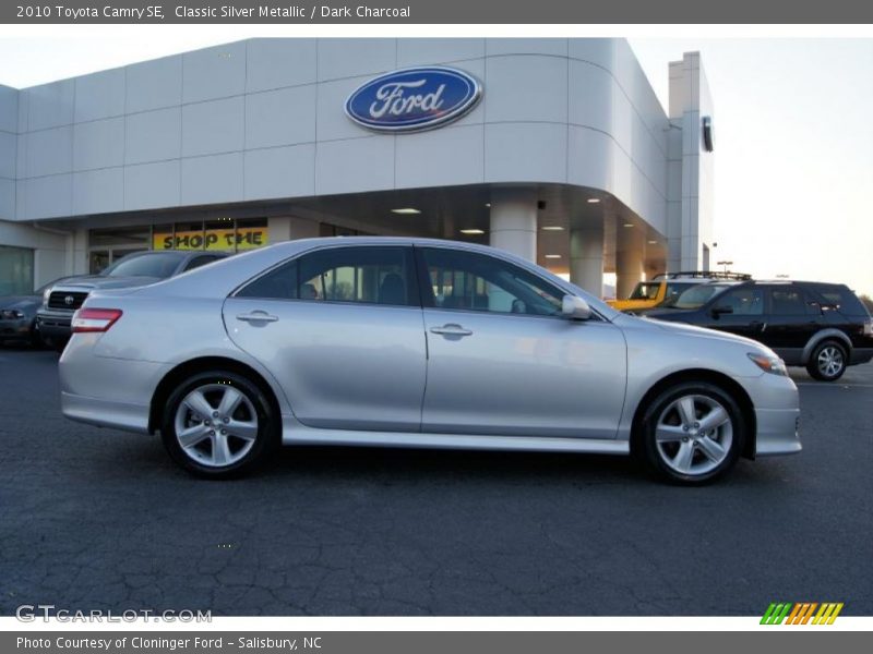 Classic Silver Metallic / Dark Charcoal 2010 Toyota Camry SE