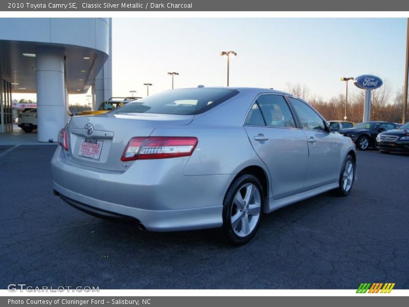 Classic Silver Metallic / Dark Charcoal 2010 Toyota Camry SE