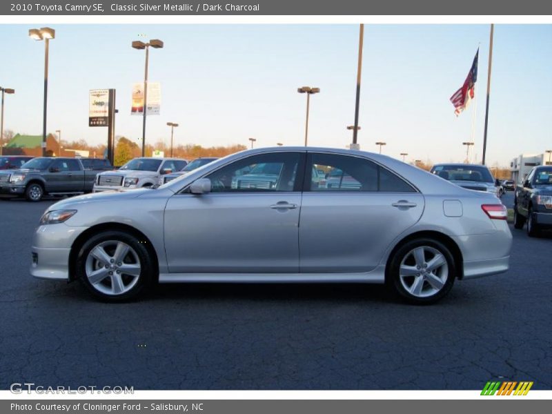 Classic Silver Metallic / Dark Charcoal 2010 Toyota Camry SE