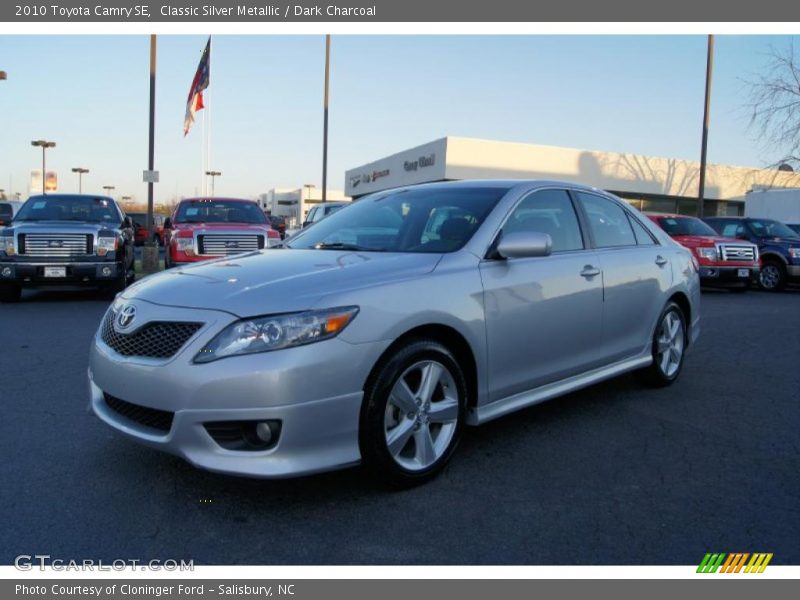 Classic Silver Metallic / Dark Charcoal 2010 Toyota Camry SE