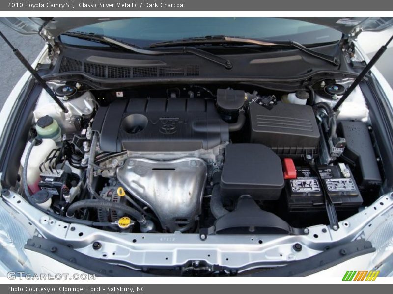 Classic Silver Metallic / Dark Charcoal 2010 Toyota Camry SE