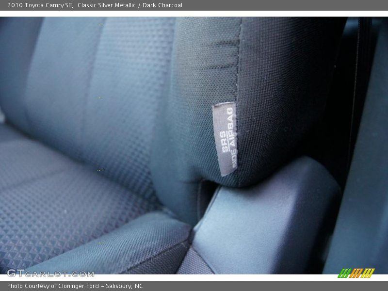 Classic Silver Metallic / Dark Charcoal 2010 Toyota Camry SE