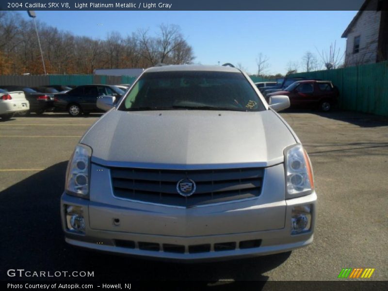 Light Platinum Metallic / Light Gray 2004 Cadillac SRX V8