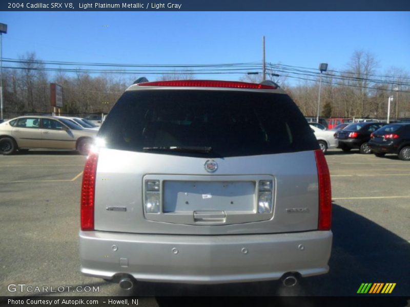 Light Platinum Metallic / Light Gray 2004 Cadillac SRX V8