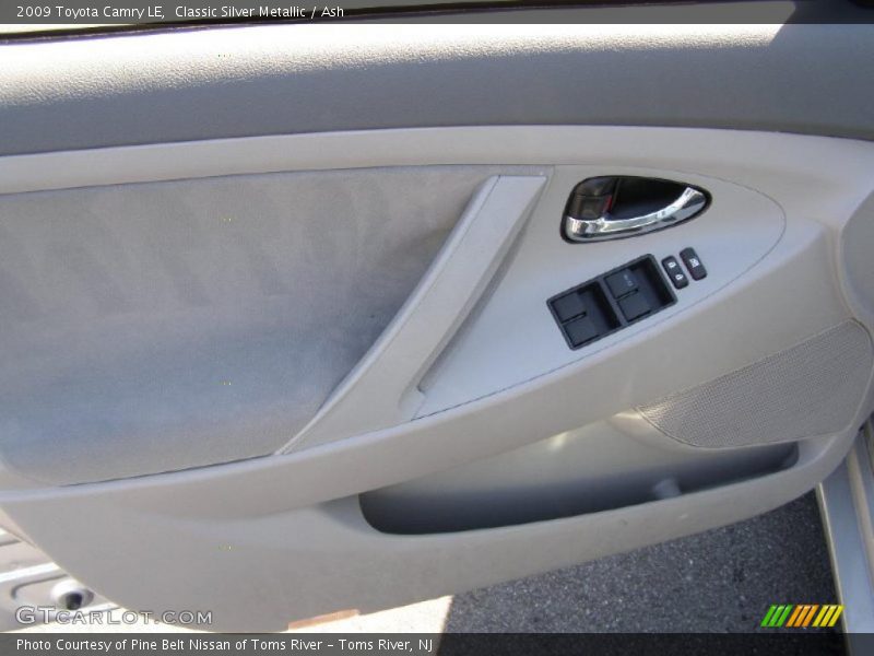 Classic Silver Metallic / Ash 2009 Toyota Camry LE