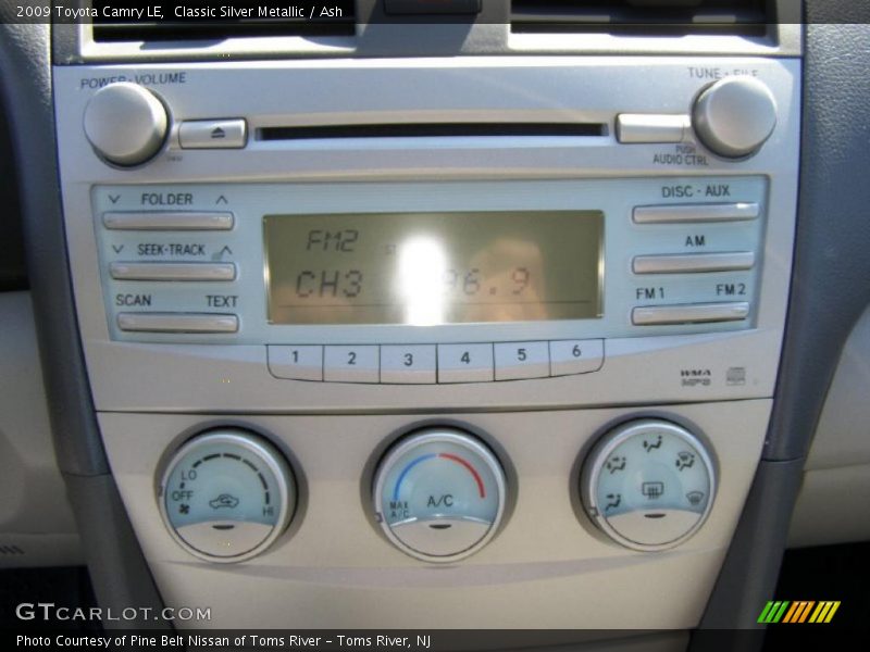 Classic Silver Metallic / Ash 2009 Toyota Camry LE
