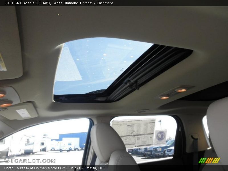 White Diamond Tintcoat / Cashmere 2011 GMC Acadia SLT AWD