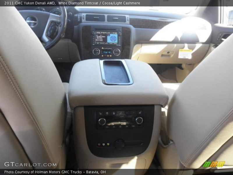 White Diamond Tintcoat / Cocoa/Light Cashmere 2011 GMC Yukon Denali AWD