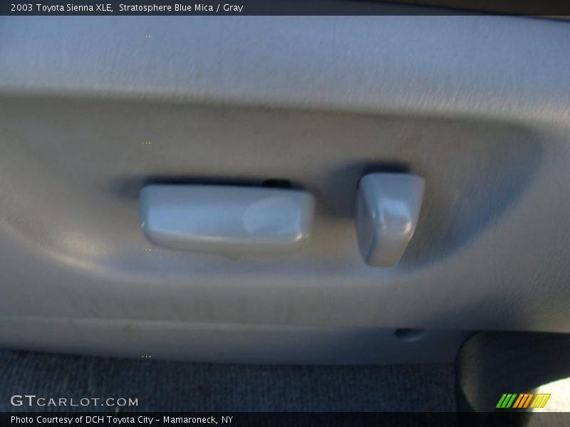 Stratosphere Blue Mica / Gray 2003 Toyota Sienna XLE