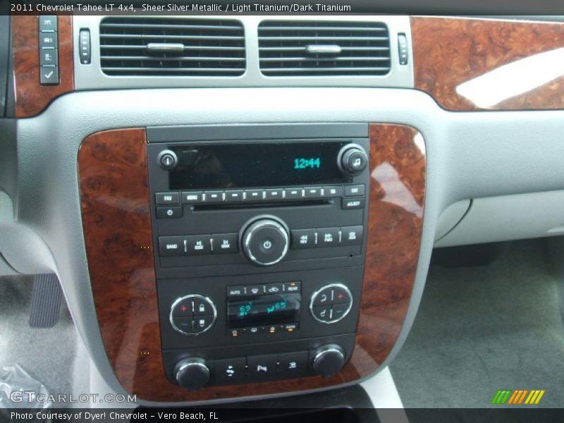 Sheer Silver Metallic / Light Titanium/Dark Titanium 2011 Chevrolet Tahoe LT 4x4