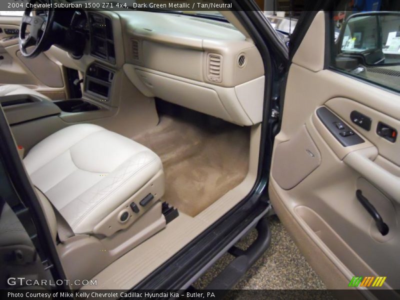 Dark Green Metallic / Tan/Neutral 2004 Chevrolet Suburban 1500 Z71 4x4