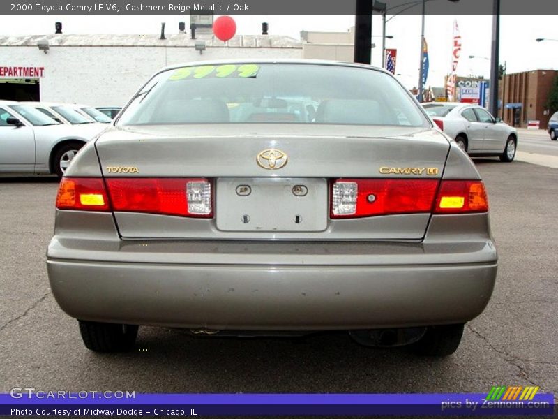 Cashmere Beige Metallic / Oak 2000 Toyota Camry LE V6