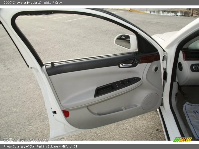 White / Gray 2007 Chevrolet Impala LS