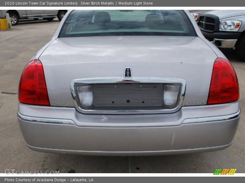 Silver Birch Metallic / Medium Light Stone 2010 Lincoln Town Car Signature Limited