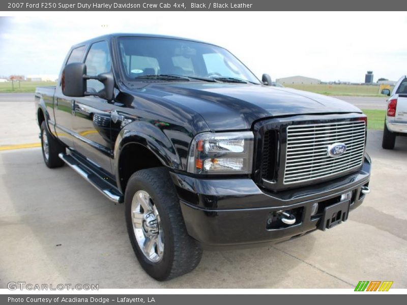 Front 3/4 View of 2007 F250 Super Duty Harley Davidson Crew Cab 4x4