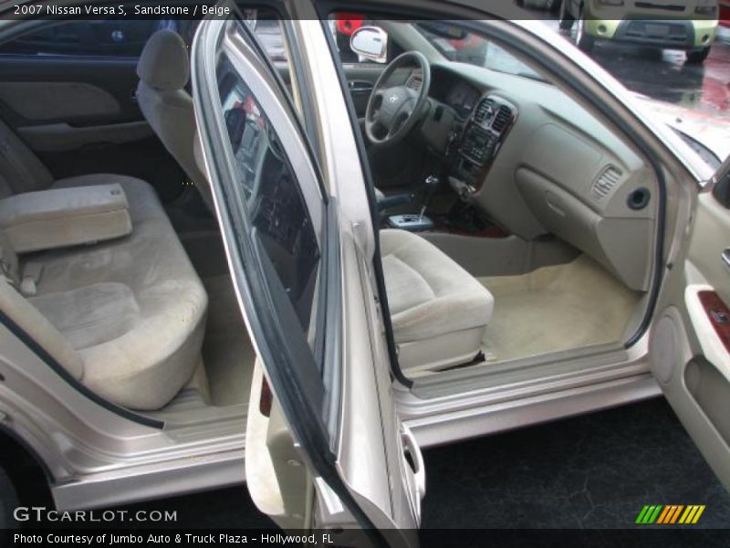 Sandstone / Beige 2007 Nissan Versa S