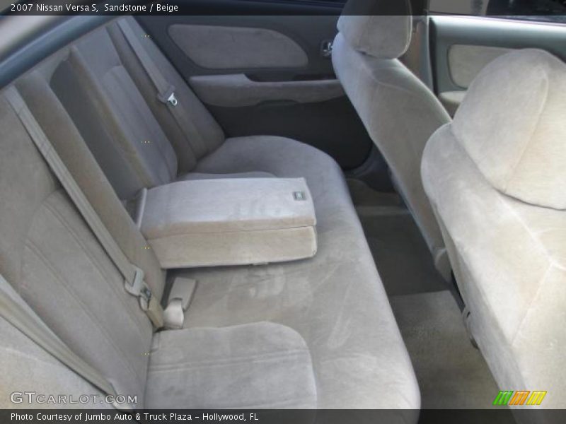 Sandstone / Beige 2007 Nissan Versa S