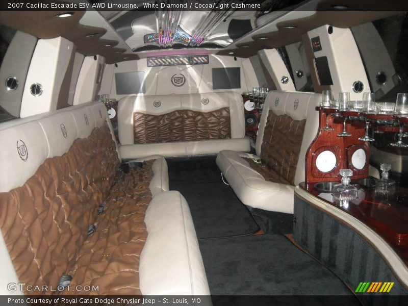  2007 Escalade ESV AWD Limousine Cocoa/Light Cashmere Interior
