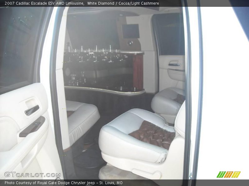White Diamond / Cocoa/Light Cashmere 2007 Cadillac Escalade ESV AWD Limousine