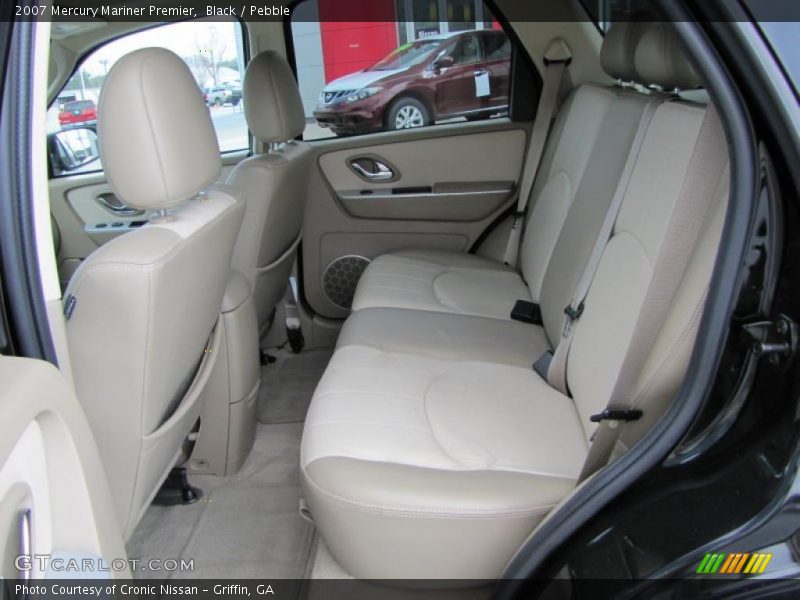  2007 Mariner Premier Pebble Interior