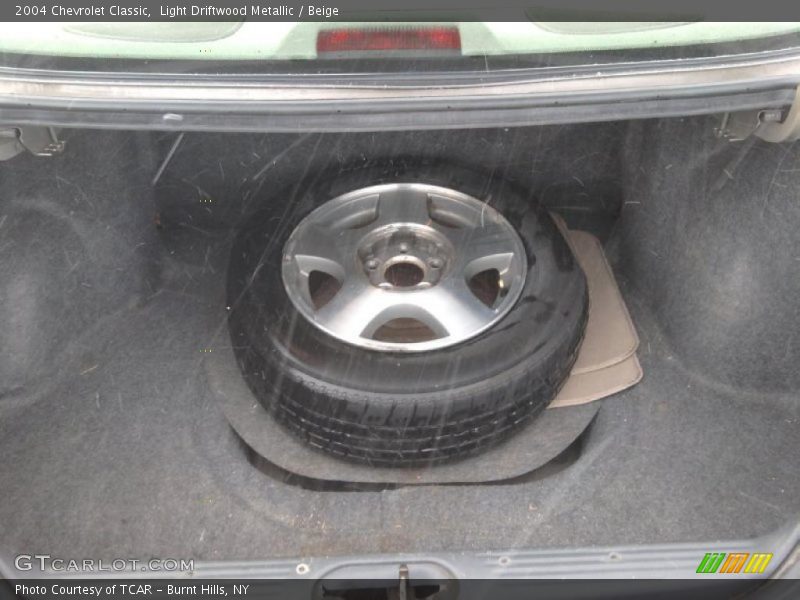 Light Driftwood Metallic / Beige 2004 Chevrolet Classic