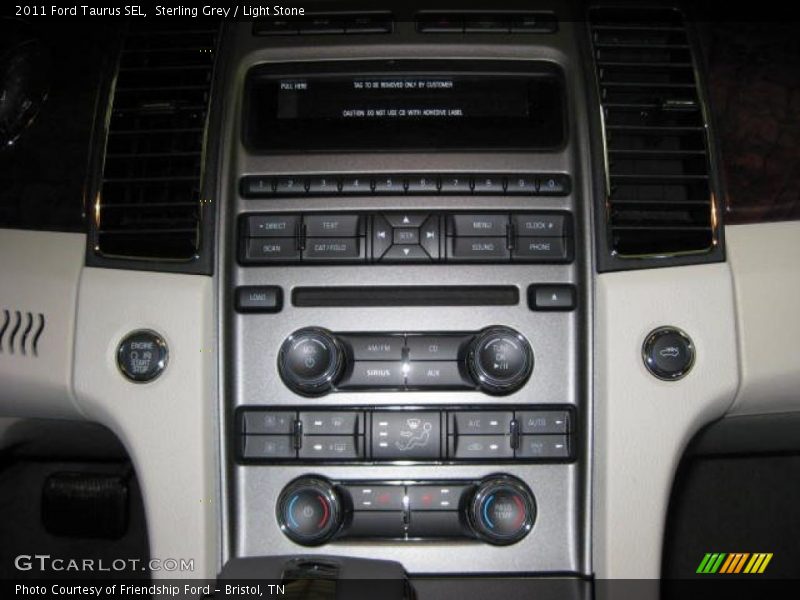 Controls of 2011 Taurus SEL
