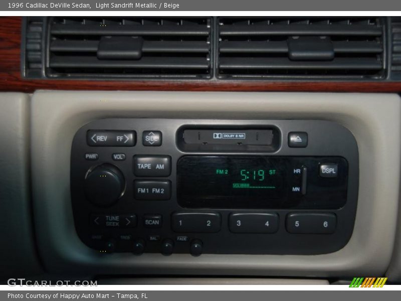 Light Sandrift Metallic / Beige 1996 Cadillac DeVille Sedan