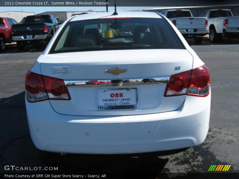 Summit White / Medium Titanium 2011 Chevrolet Cruze LT