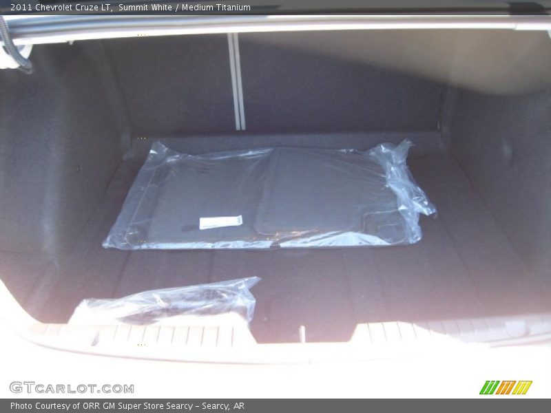 Summit White / Medium Titanium 2011 Chevrolet Cruze LT