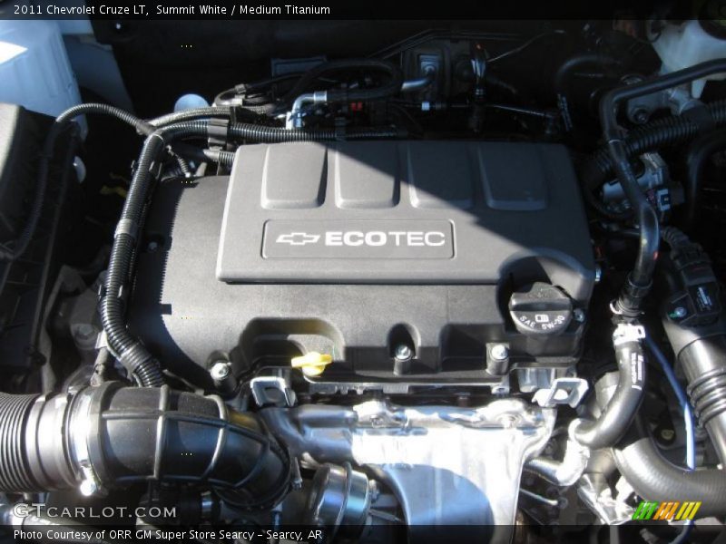 Summit White / Medium Titanium 2011 Chevrolet Cruze LT