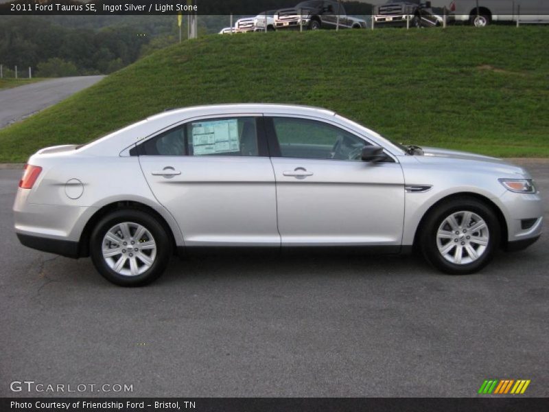 Ingot Silver / Light Stone 2011 Ford Taurus SE