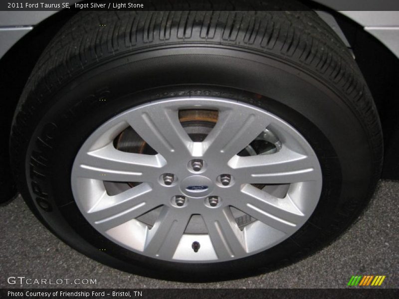 Ingot Silver / Light Stone 2011 Ford Taurus SE