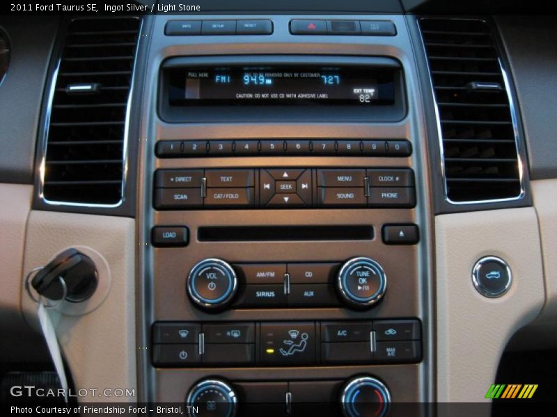 Controls of 2011 Taurus SE