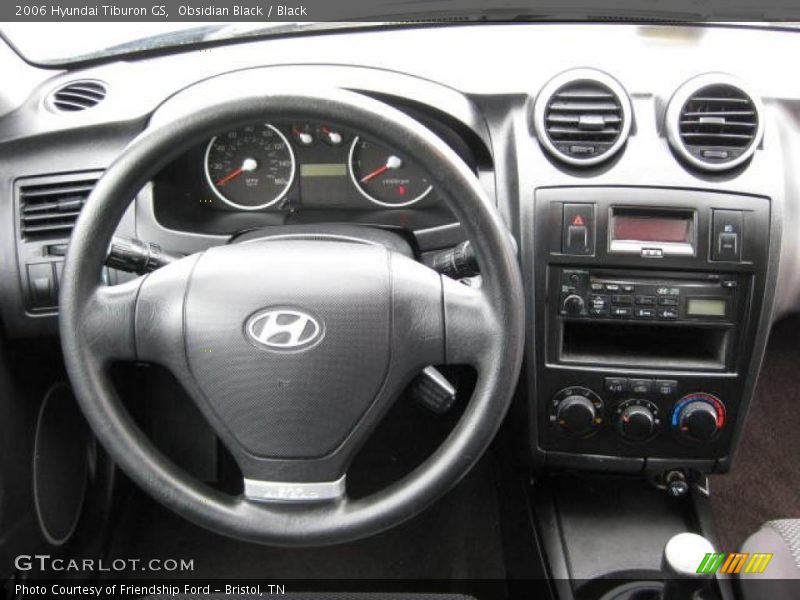 Dashboard of 2006 Tiburon GS