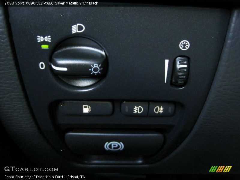 Silver Metallic / Off Black 2008 Volvo XC90 3.2 AWD
