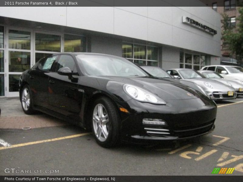 Black / Black 2011 Porsche Panamera 4