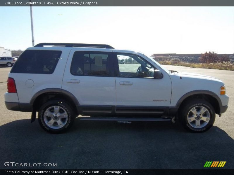 Oxford White / Graphite 2005 Ford Explorer XLT 4x4