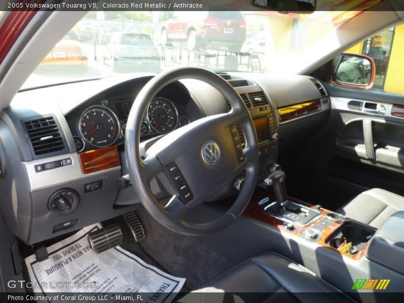 Colorado Red Metallic / Anthracite 2005 Volkswagen Touareg V8