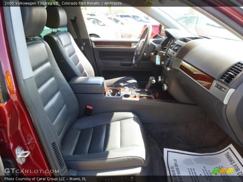 Colorado Red Metallic / Anthracite 2005 Volkswagen Touareg V8