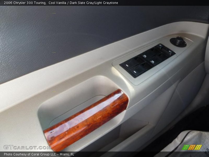 Cool Vanilla / Dark Slate Gray/Light Graystone 2006 Chrysler 300 Touring