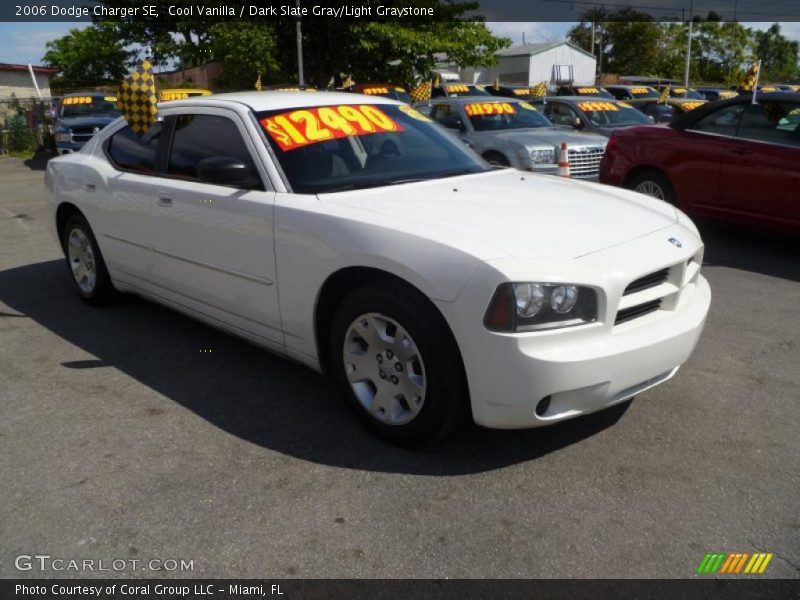 Cool Vanilla / Dark Slate Gray/Light Graystone 2006 Dodge Charger SE