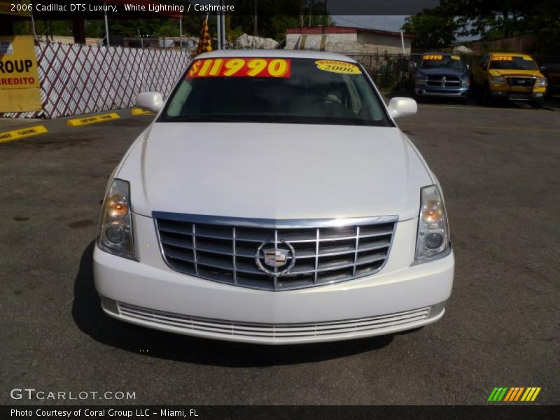 White Lightning / Cashmere 2006 Cadillac DTS Luxury