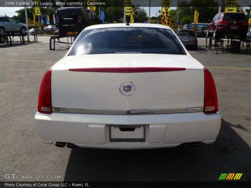 White Lightning / Cashmere 2006 Cadillac DTS Luxury