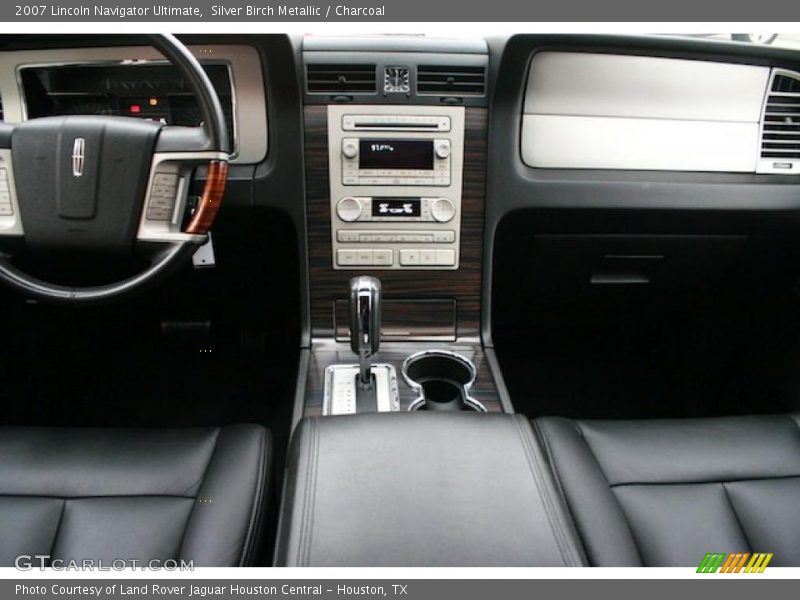 Silver Birch Metallic / Charcoal 2007 Lincoln Navigator Ultimate