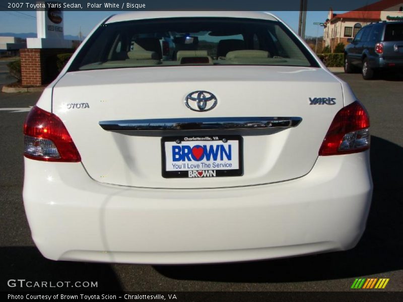 Polar White / Bisque 2007 Toyota Yaris Sedan